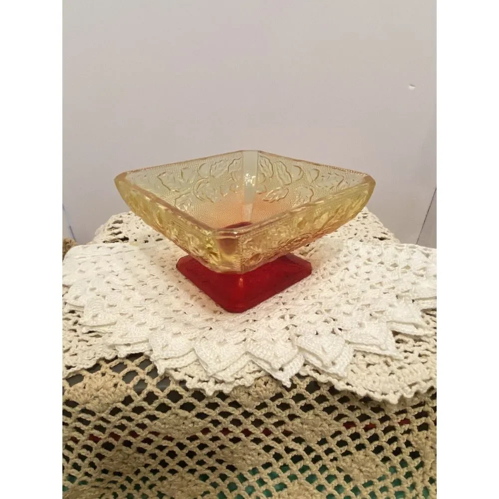 Vintage Jeannette glass‎ candy/nut dish Amberina